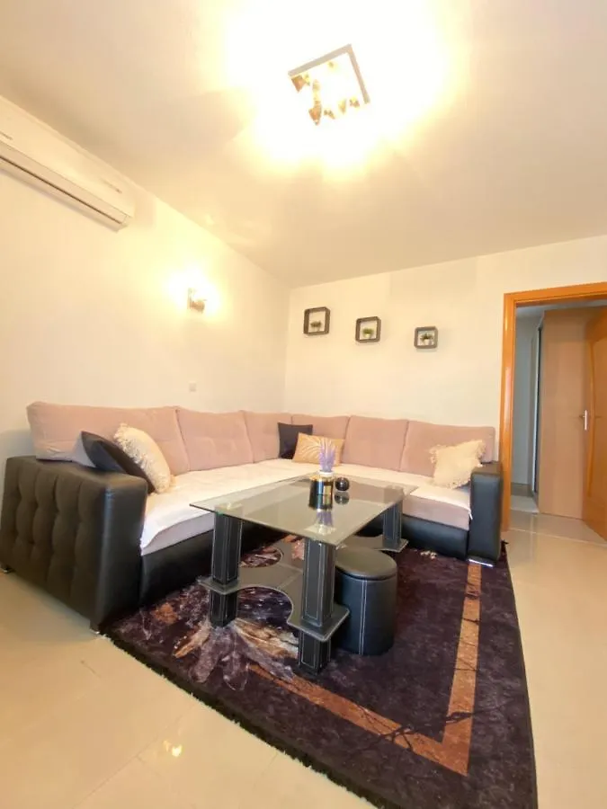 Magdalena Apartment Trogir 0*,